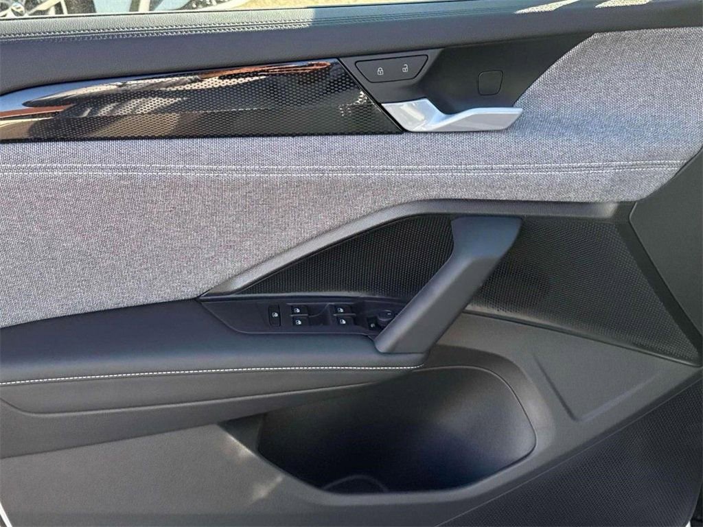 New 2026 Volkswagen Tiguan S image 13