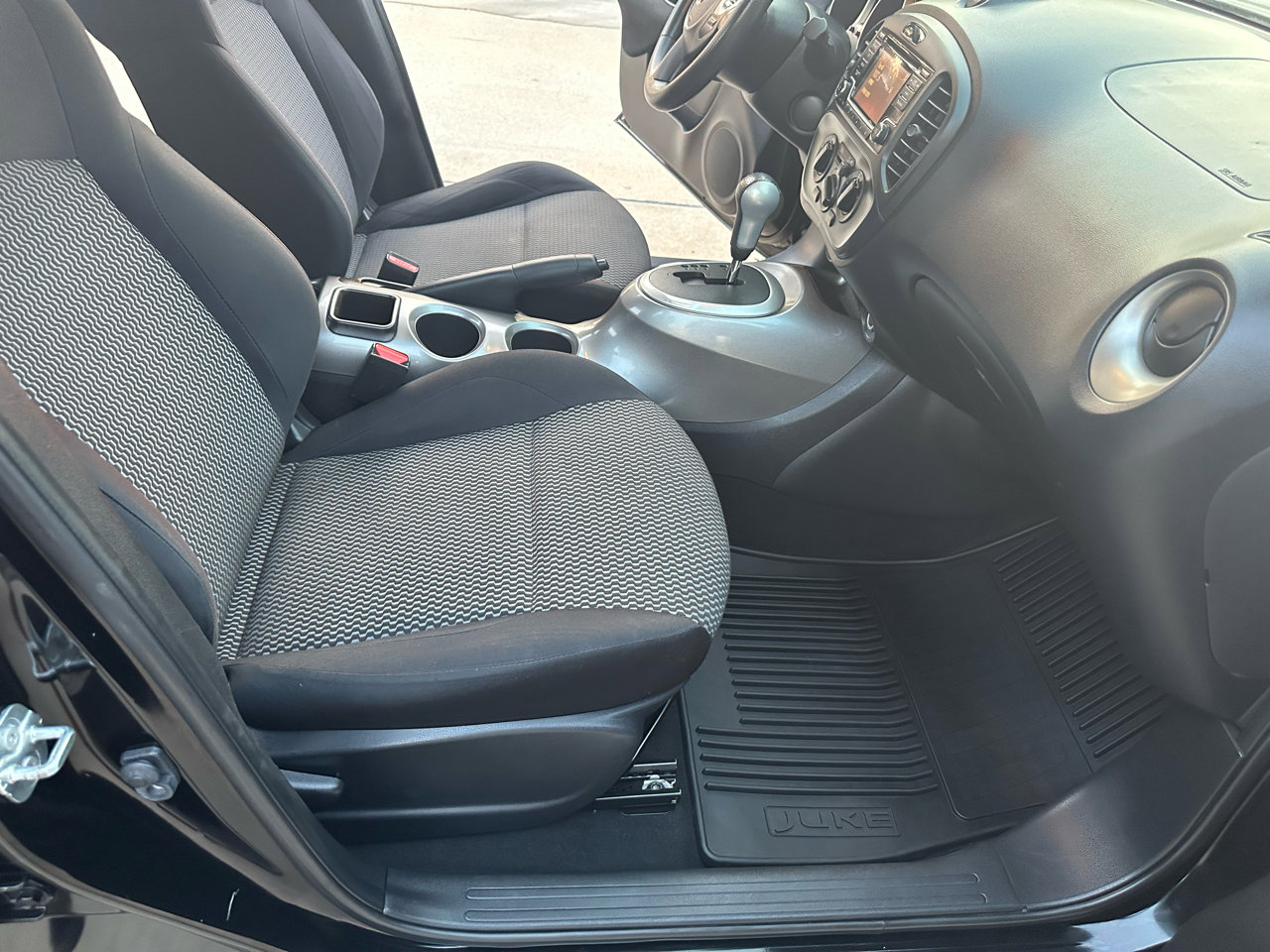 Used 2016 Nissan Juke S image 4
