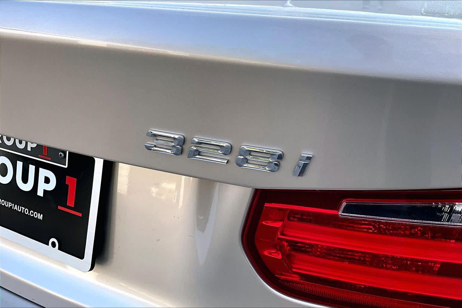 Used 2015 BMW 328i Sedan RWD image 10