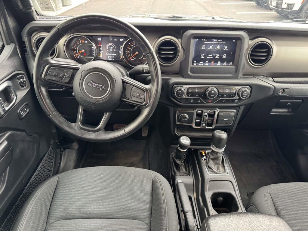 Used 2021 Jeep Gladiator Sport image 12