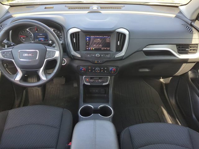 Used 2024 GMC Terrain SLE w/ Driver Convenience Package FWD image 14