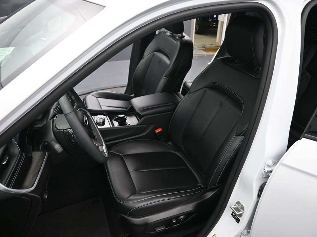 Used 2024 Jeep Grand Cherokee Limited image 11