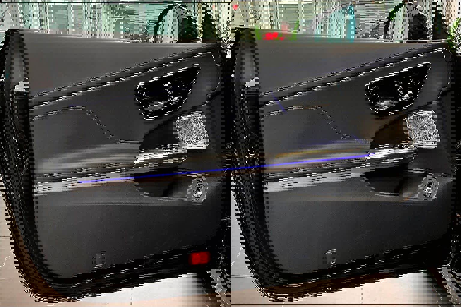 Used 2024 Mercedes-Benz CLE 300 4MATIC Coupe image 21