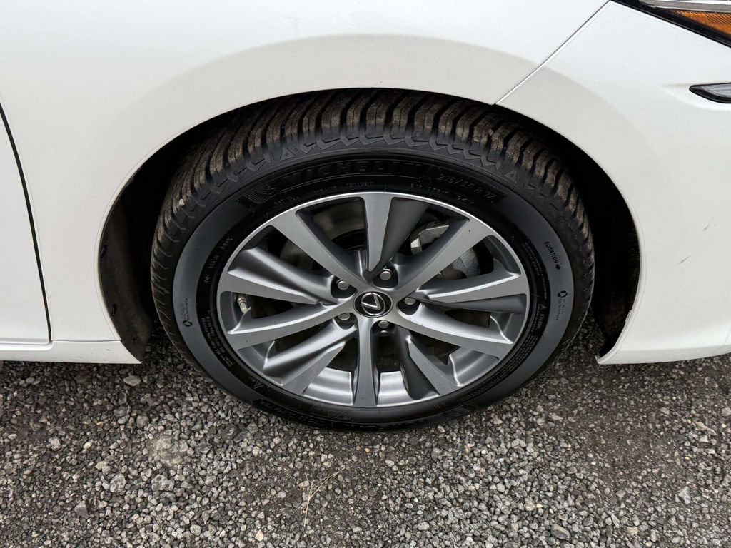 Used 2021 Lexus ES 300h w/ Premium Package image 7