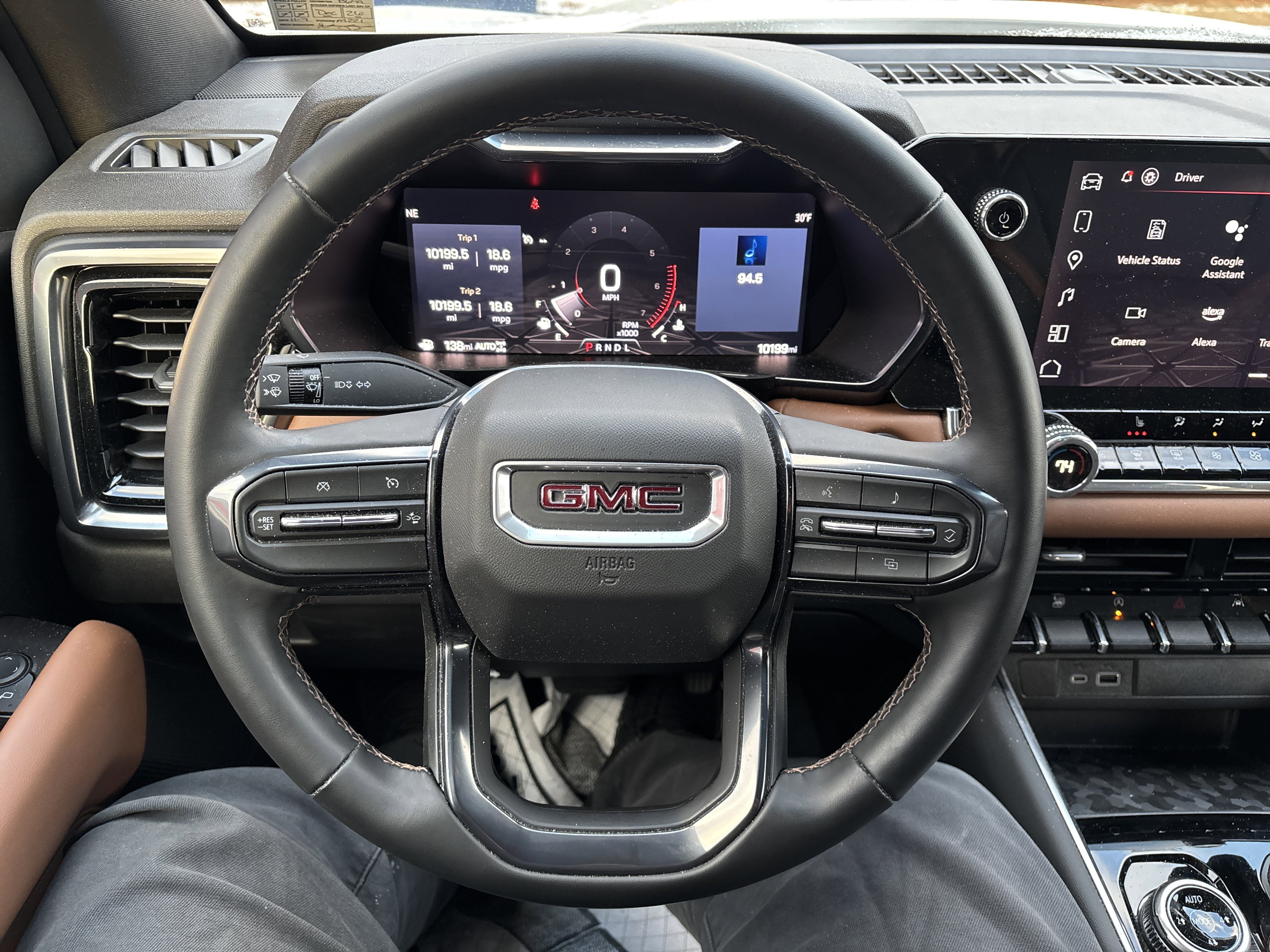 Used 2024 GMC Canyon AT4 image 17