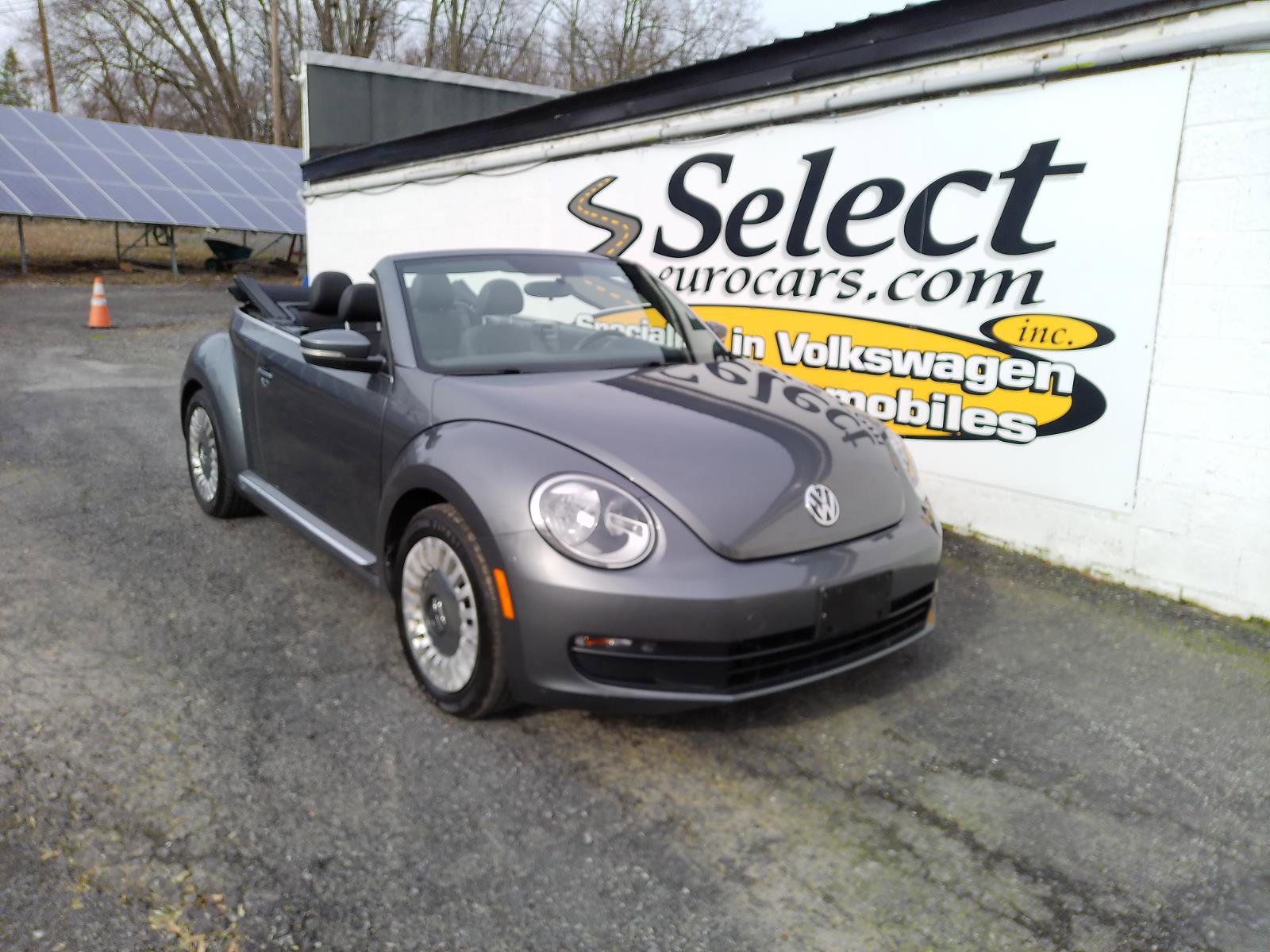 Used 2014 Volkswagen Beetle 2.5