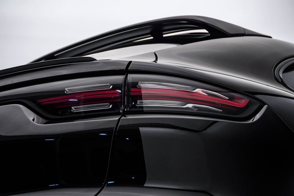 Certified 2023 Porsche Cayenne S image 13