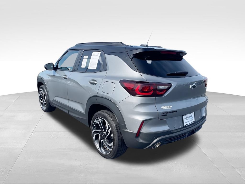 Used 2025 Chevrolet TrailBlazer RS w/ Convenience Package AWD/4WD image 6