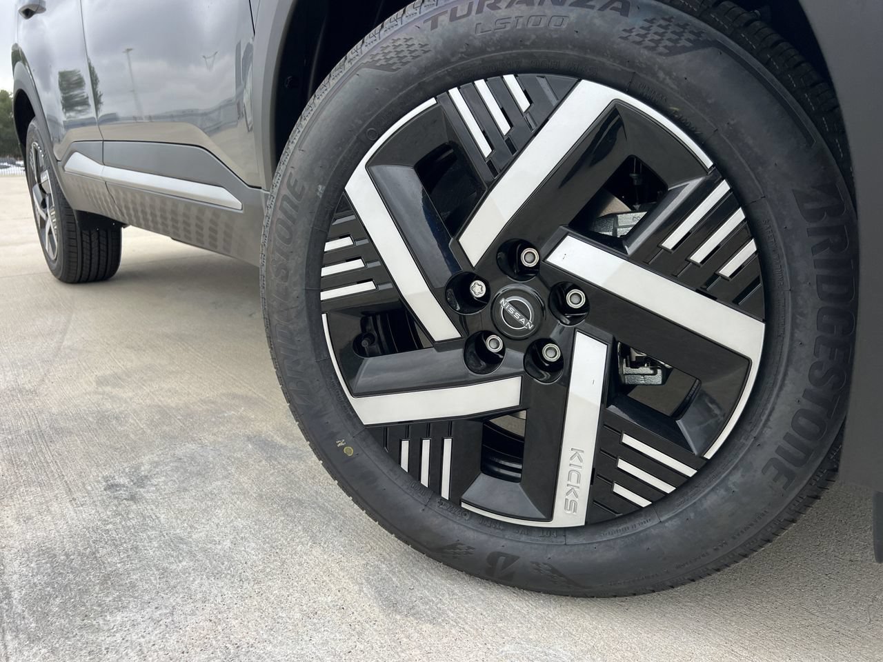 New 2026 Nissan Kicks SV w/ Cold Weather Package FWD image 6