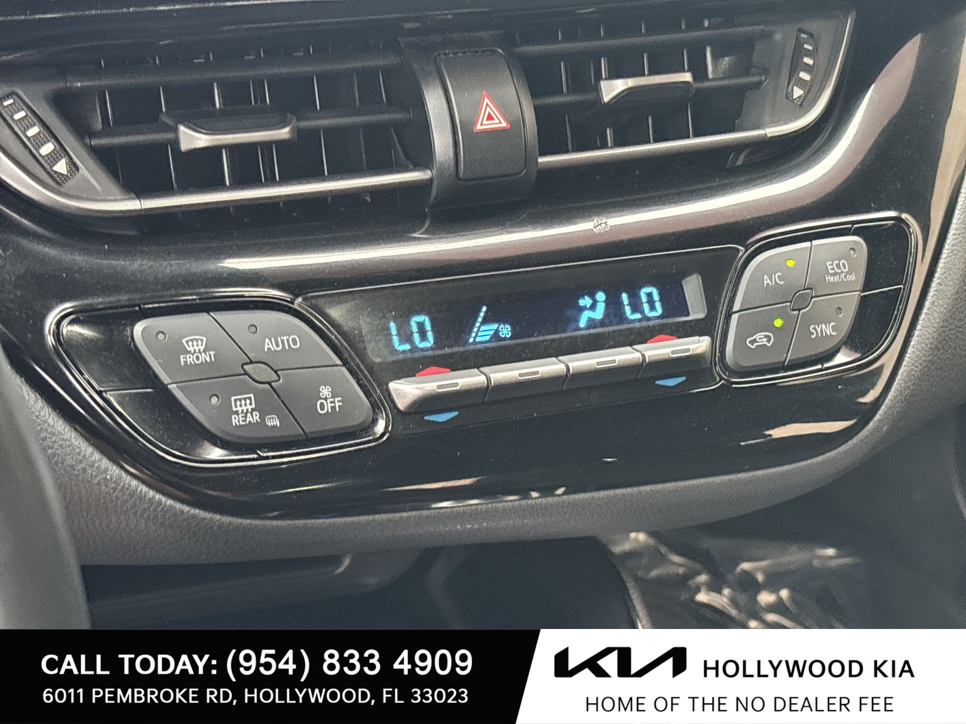 Used 2021 Toyota C-HR XLE FWD image 16