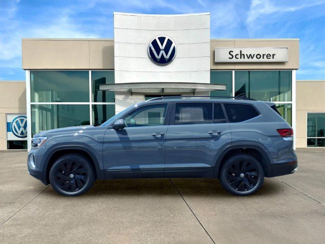 New 2026 Volkswagen Atlas SE
