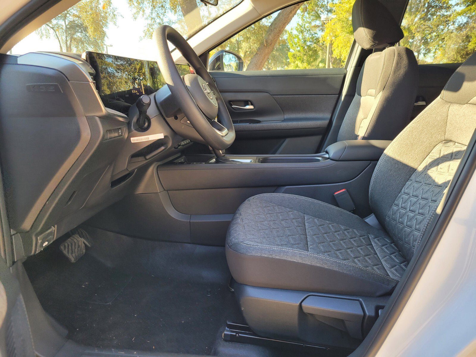 New 2026 Nissan Kicks SV image 11