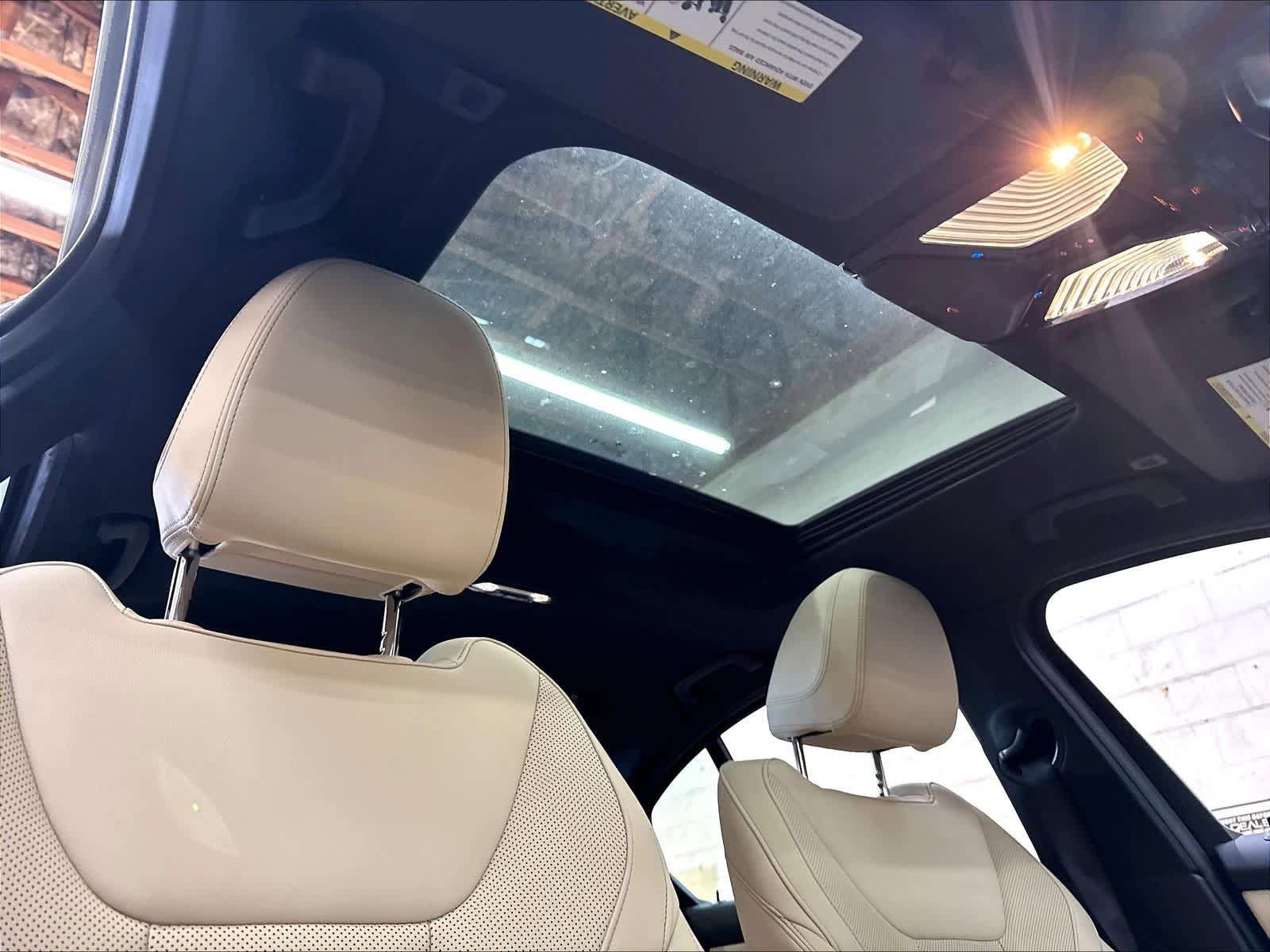 Used 2026 BMW 330i Sedan w/ Premium Package RWD image 24