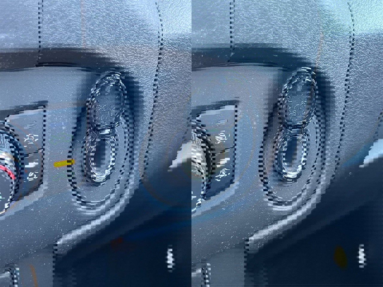 Certified 2024 Nissan Frontier Pro-X image 20