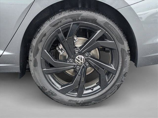 New 2025 Volkswagen Jetta SE image 10