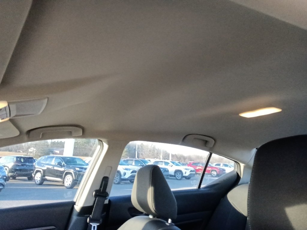 Used 2024 Nissan Altima 2.5 SV image 13