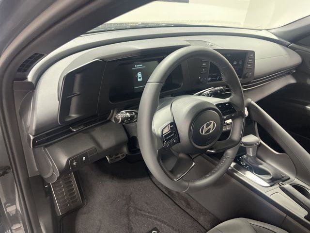 New 2026 Hyundai Elantra Sport image 9