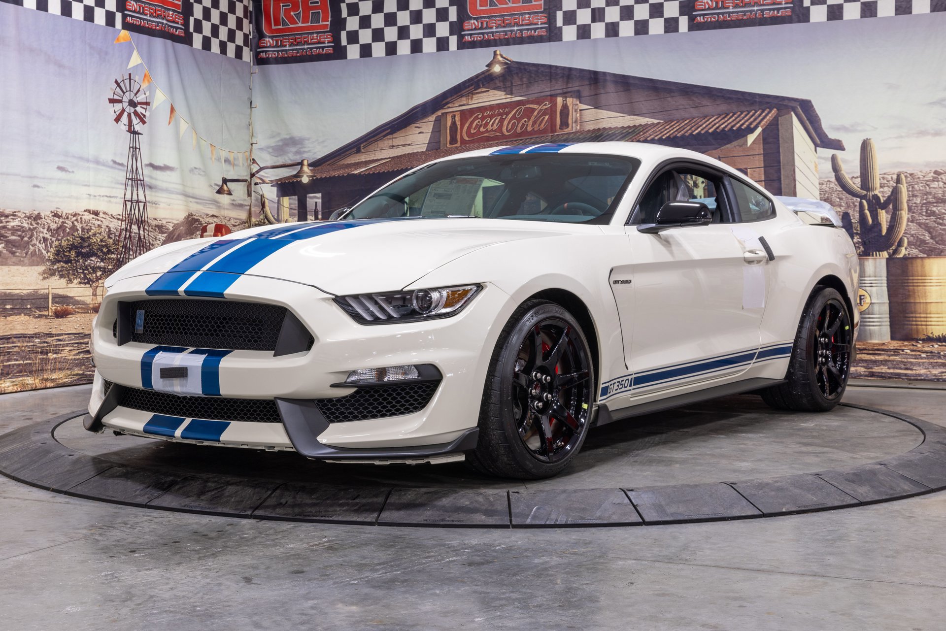 Used 2020 Ford Mustang Shelby GT350R w/ GT350R Equipment Group 920A image 2