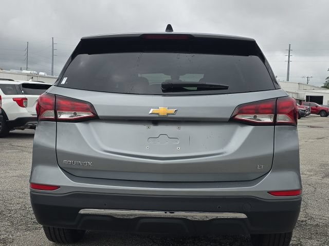 Used 2024 Chevrolet Equinox LT w/ LPO, Floor Liner Package FWD image 4