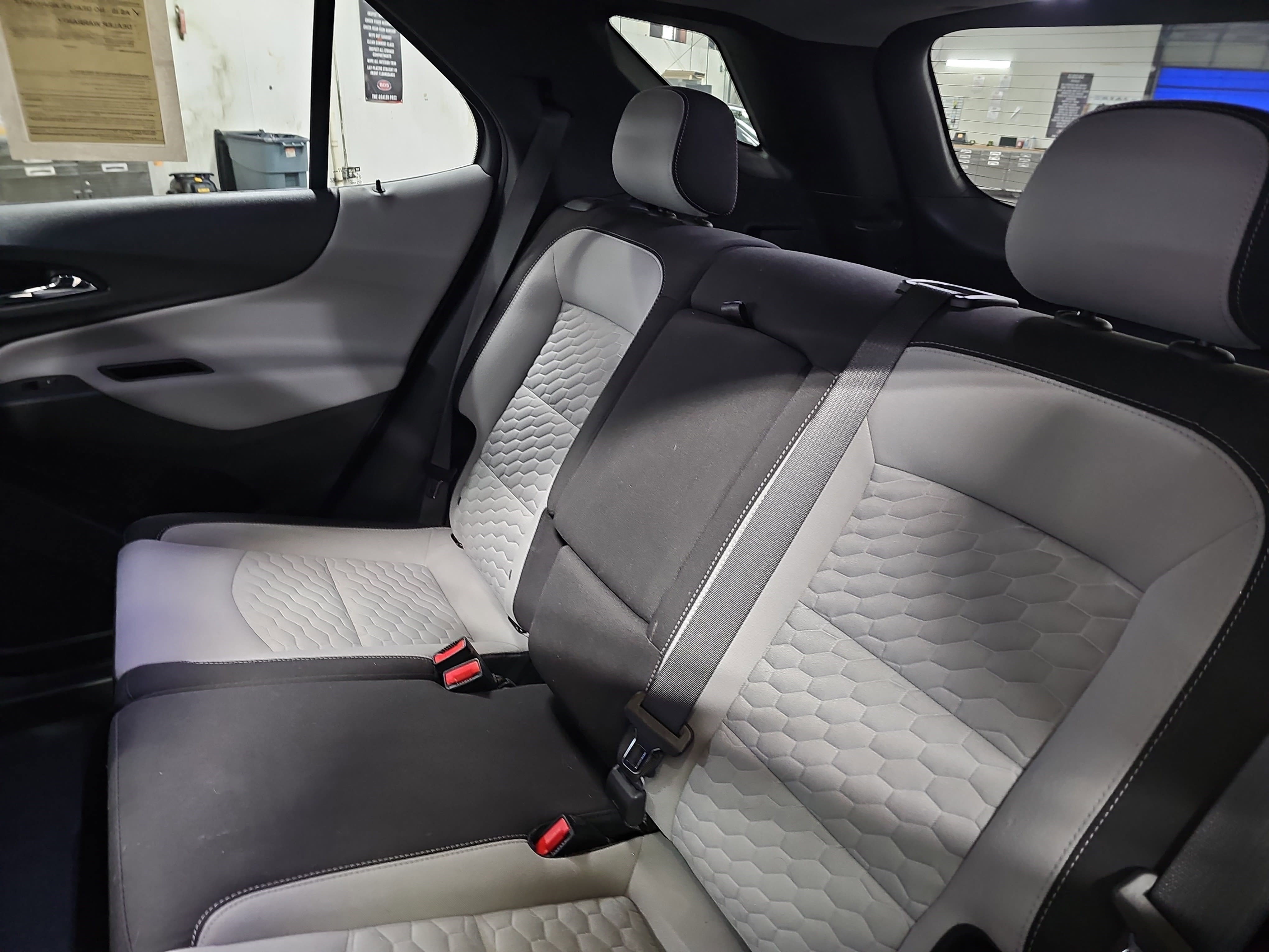 Used 2021 Chevrolet Equinox LT image 14