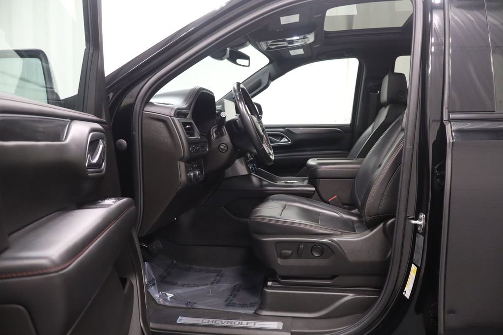 Used 2021 Chevrolet Tahoe RST w/ Luxury Package AWD/4WD image 11
