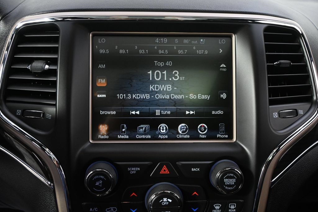 Used 2017 Jeep Grand Cherokee Overland AWD/4WD image 28