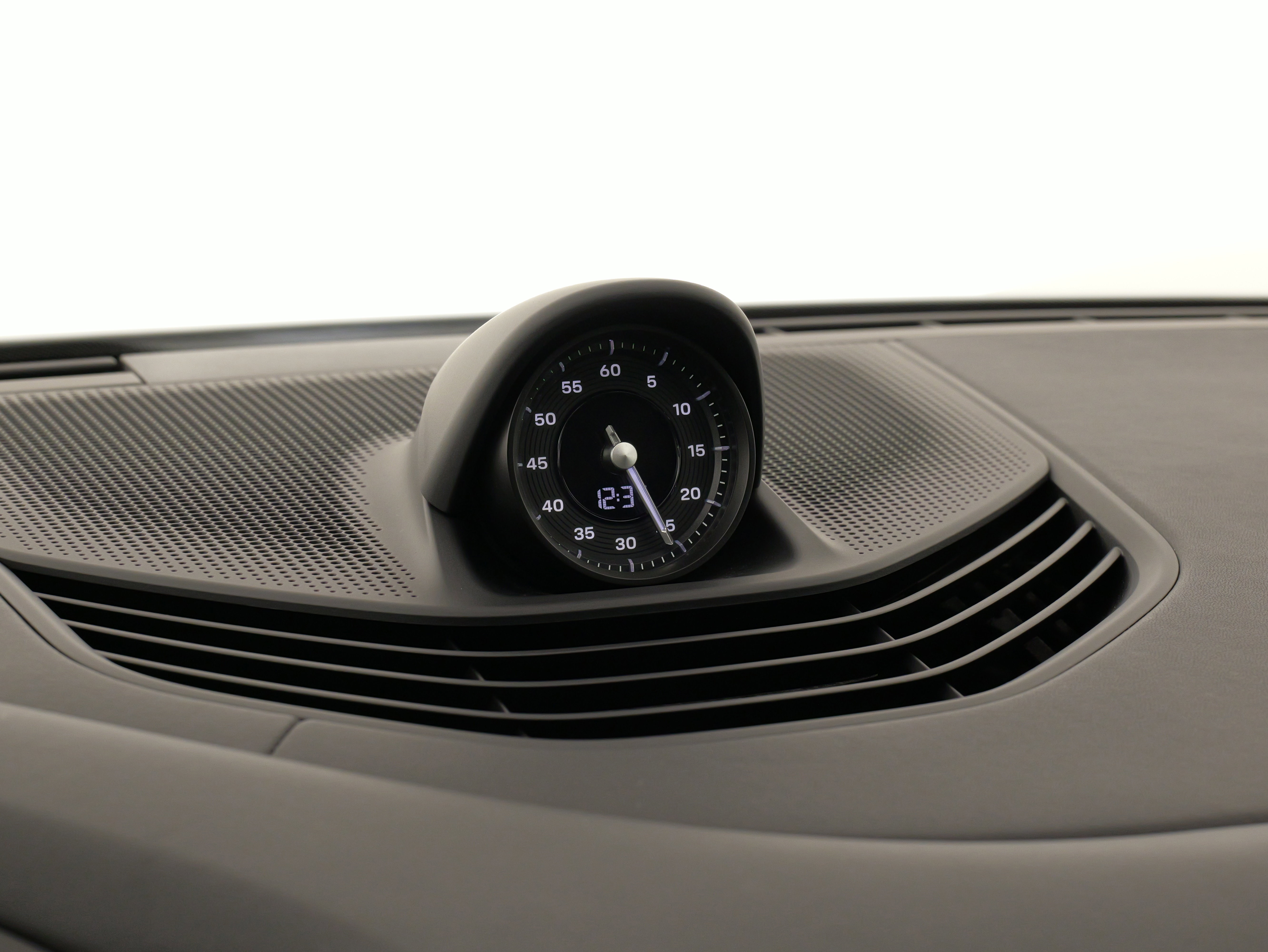 Used 2023 Porsche Taycan GTS image 47