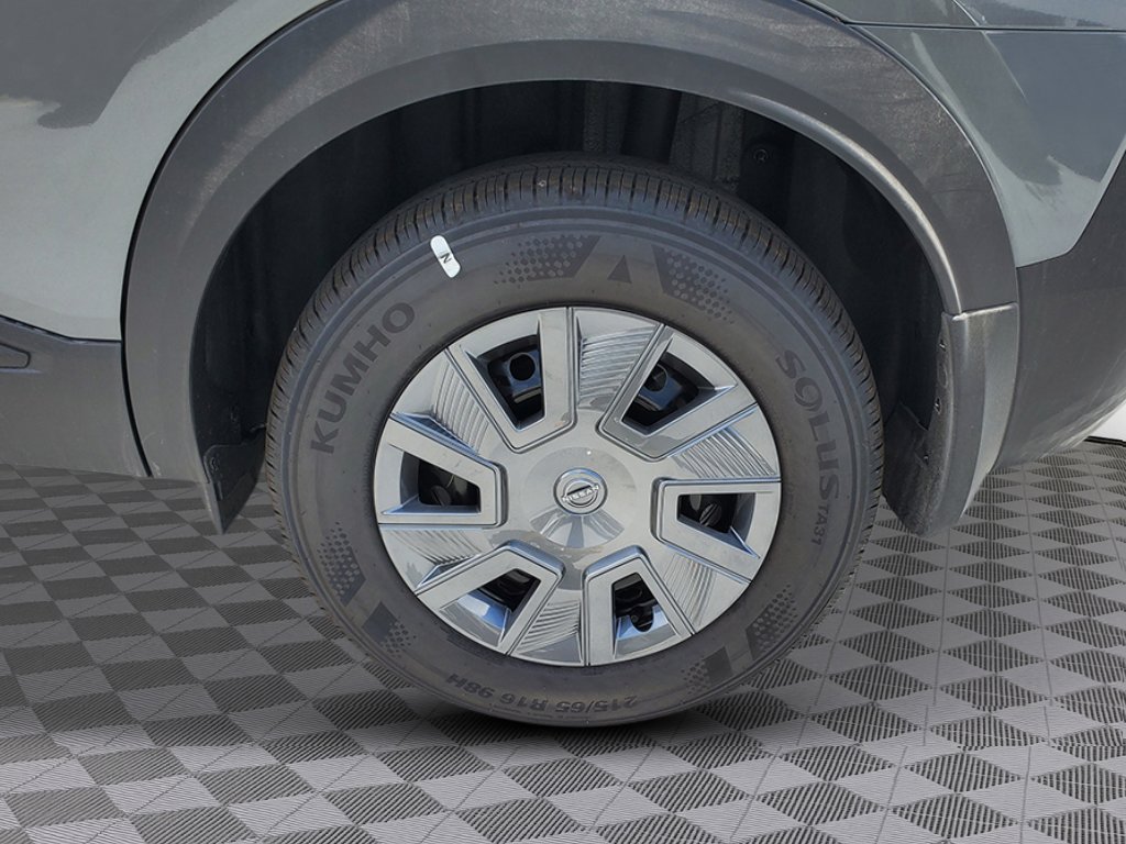 New 2026 Nissan Kicks S image 12