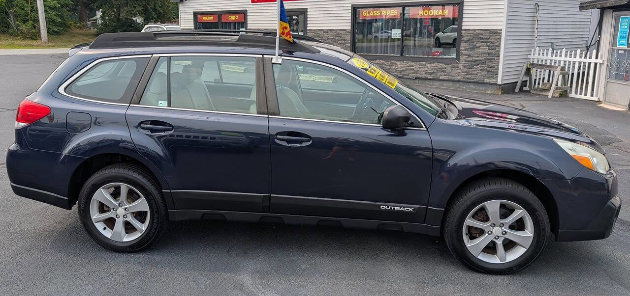 Used 2014 Subaru Outback 2.5i w/ Alloy Wheel Package image 5