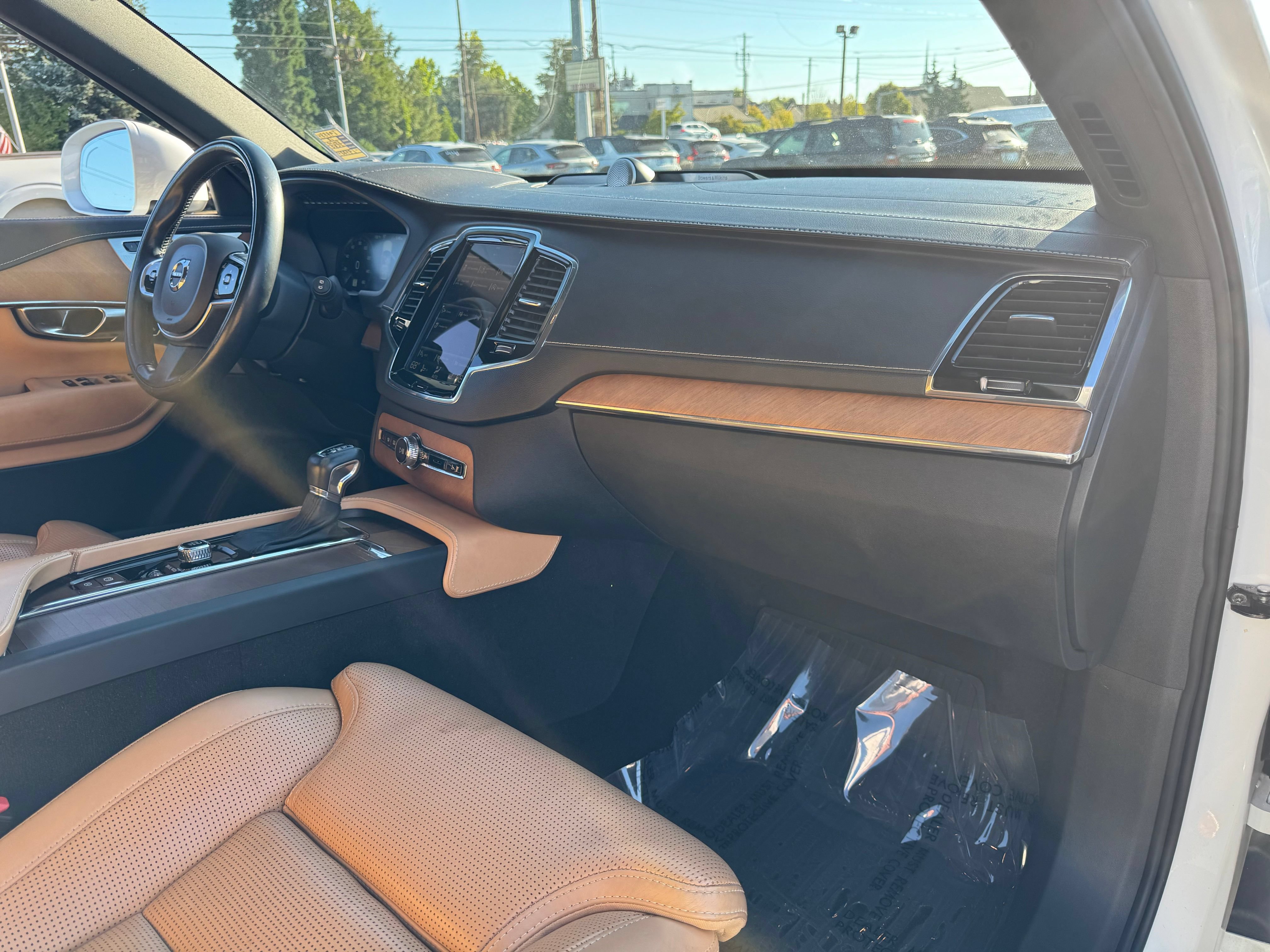 Used 2018 Volvo XC90 T6 Inscription w/ Convenience Package AWD/4WD image 21