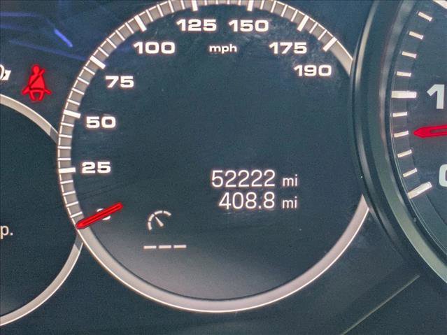 Used 2022 Porsche Panamera image 12