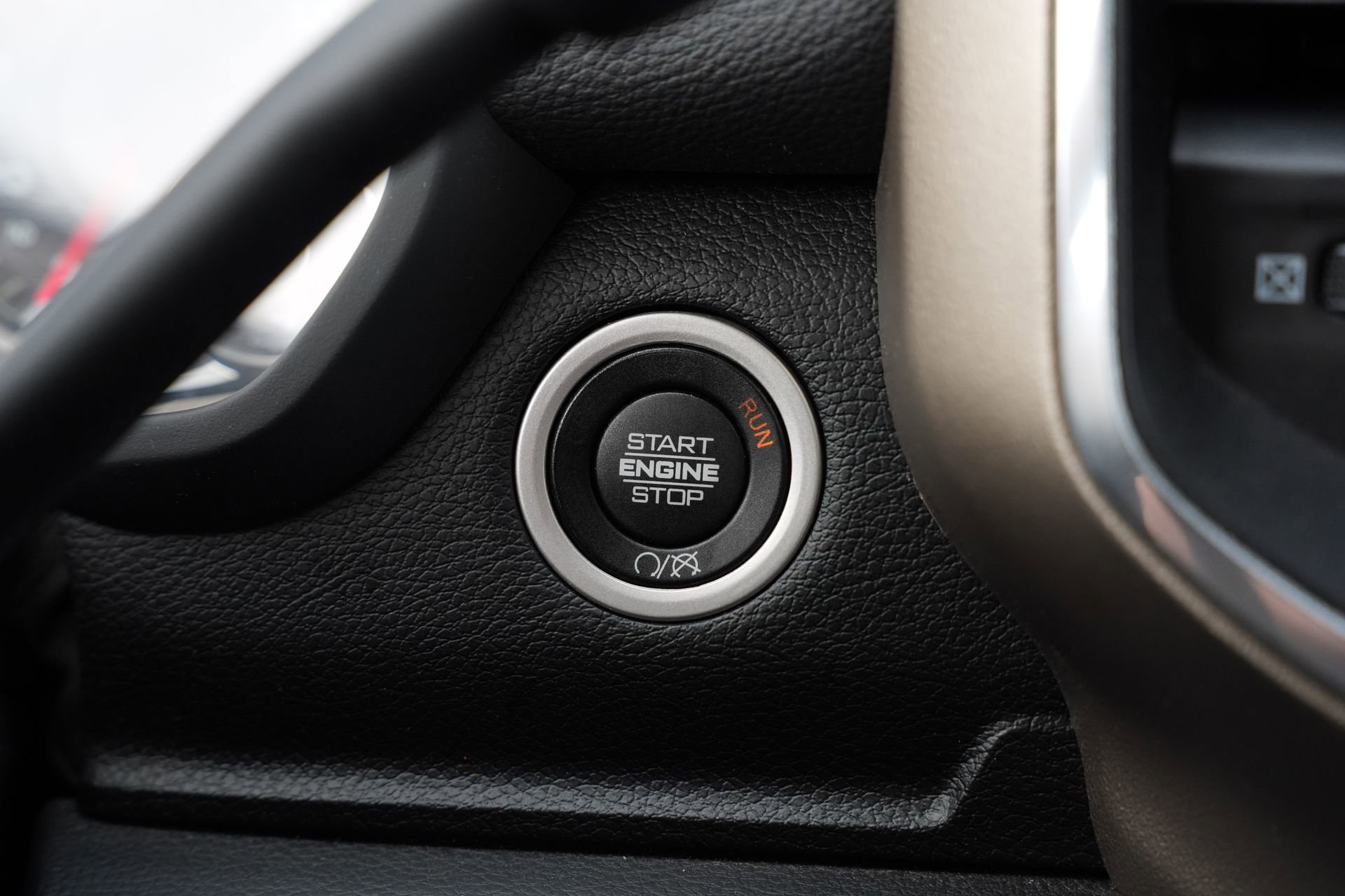 Used 2024 RAM 2500 Laramie image 15