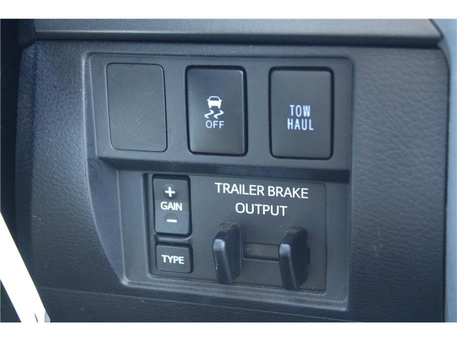 Used 2017 Toyota Tundra SR5 w/ TRD Off Road Package image 23