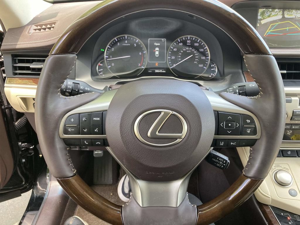 Used 2018 Lexus ES 350 w/ Luxury Package w/Wood Trim FWD image 19