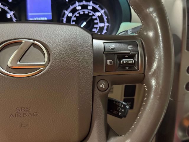 Used 2016 Lexus GX 460 w/ Premium Package AWD/4WD image 16