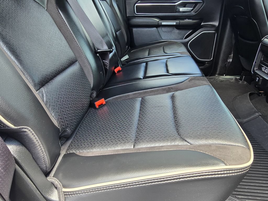 Used 2023 RAM 1500 Laramie AWD/4WD image 15
