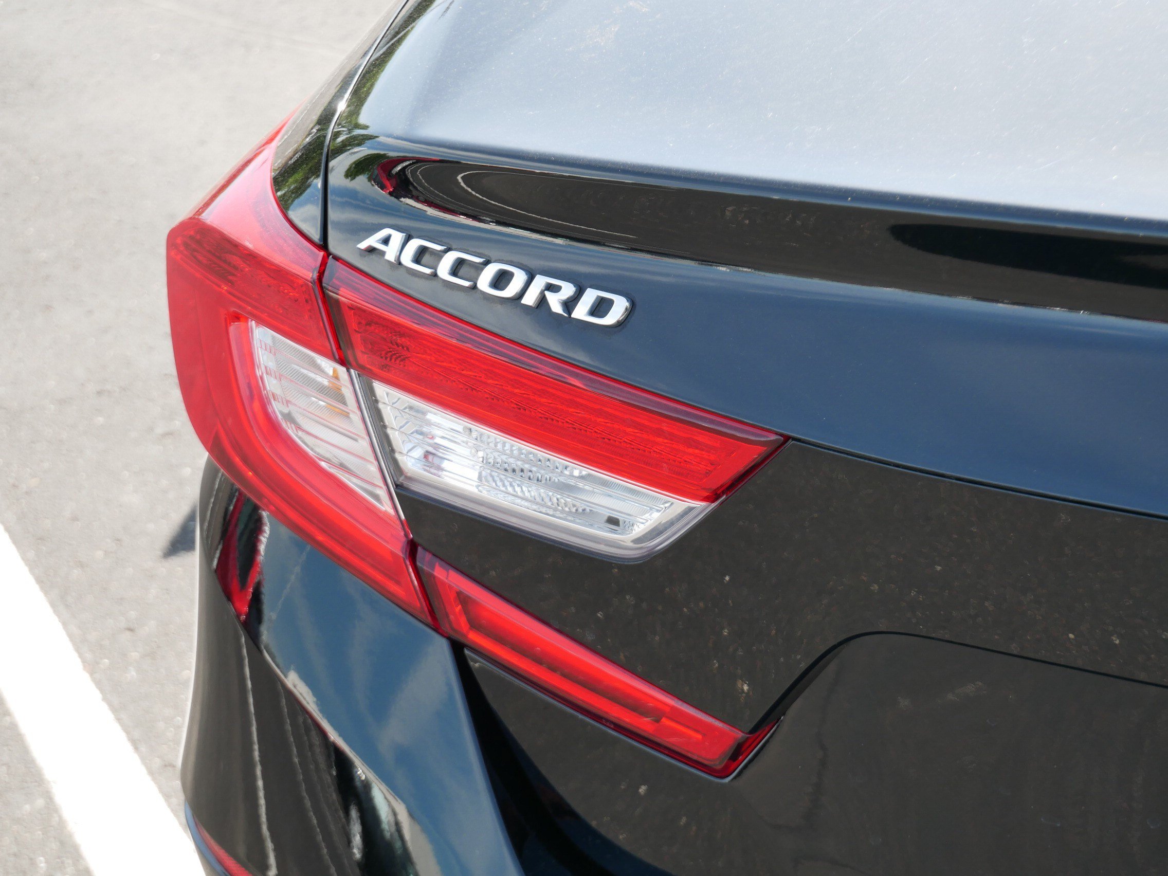 Used 2021 Honda Accord EX-L image 17