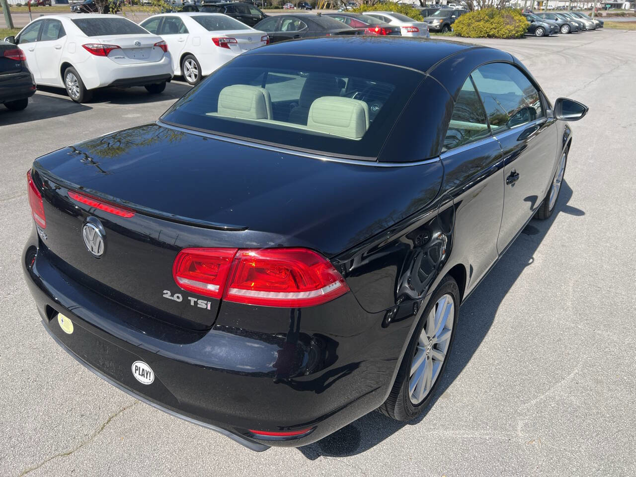 Used 2014 Volkswagen Eos Komfort FWD image 6
