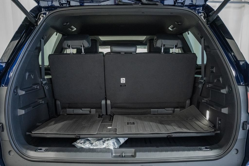 New 2026 Toyota Sequoia Platinum AWD/4WD image 9