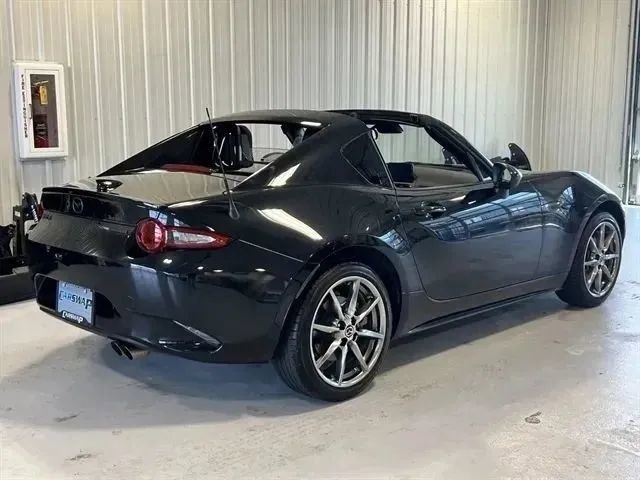 Used 2021 MAZDA MX-5 Miata RF Club RWD image 3