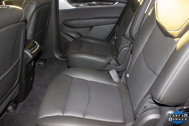 Used 2025 Cadillac XT6 Premium Luxury image 19