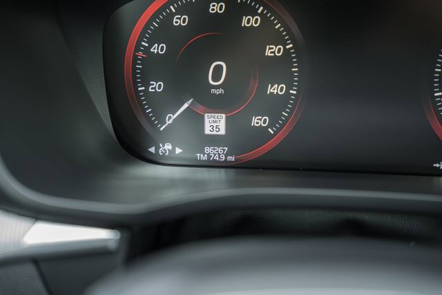 Used 2021 Volvo XC60 T6 R-Design w/ Advanced Package image 42