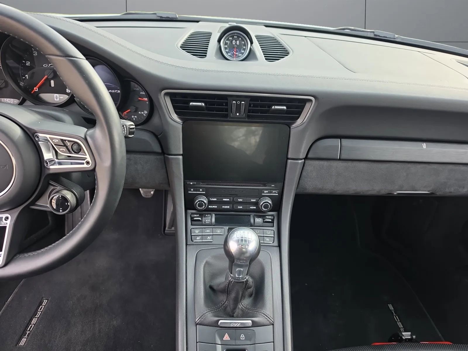 Used 2019 Porsche 911 Carrera 4 GTS image 12