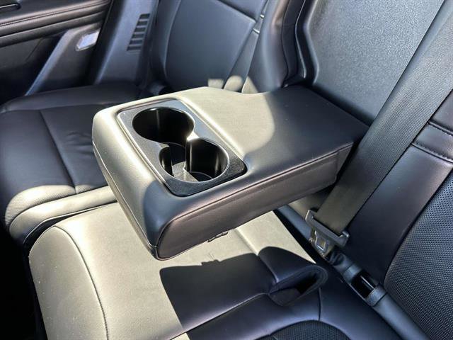 Used 2022 Lincoln Corsair AWD w/ Premium Package image 11