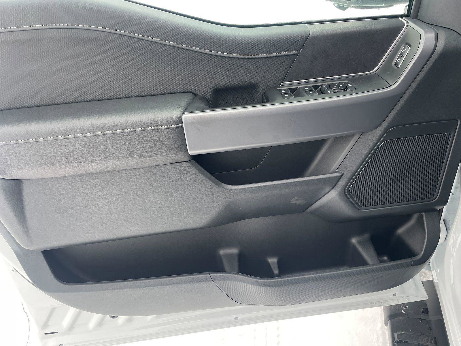 New 2026 Ford F150 XLT w/ Equipment Group 302A MID image 9