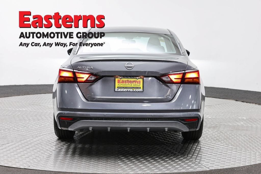 Used 2024 Nissan Altima 2.5 S FWD image 6