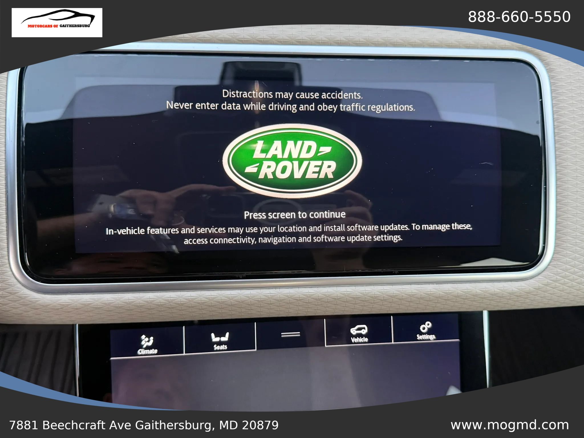 Used 2019 Land Rover Range Rover Velar R-Dynamic SE AWD/4WD image 27