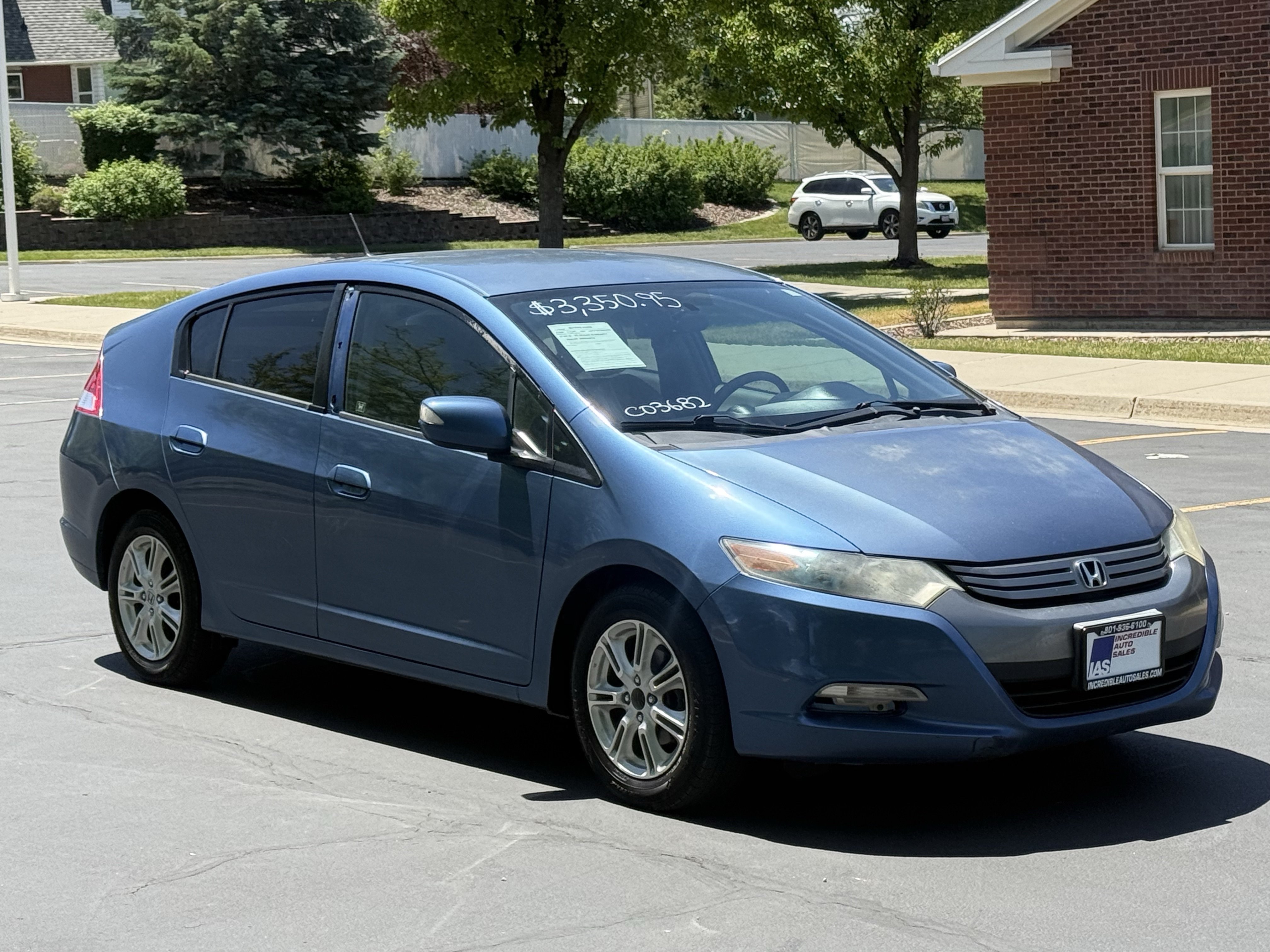Used 2010 Honda Insight EX image 2