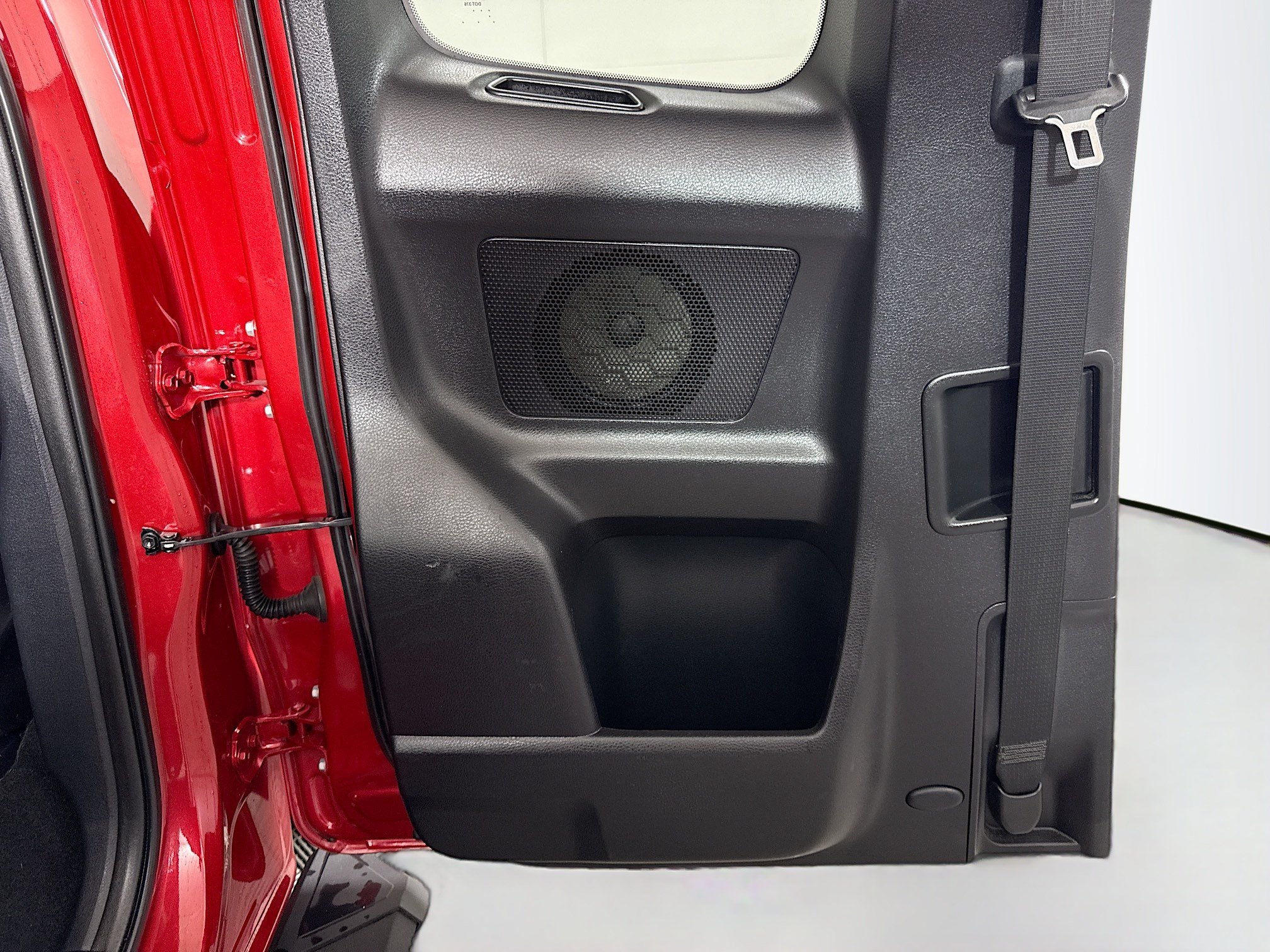 Used 2017 Toyota Tacoma SR5 w/ Tow Package RWD image 25