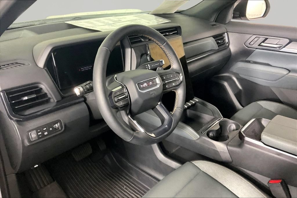 Used 2026 GMC Terrain AT4 w/ LPO, Floor Liner Package AWD/4WD image 15
